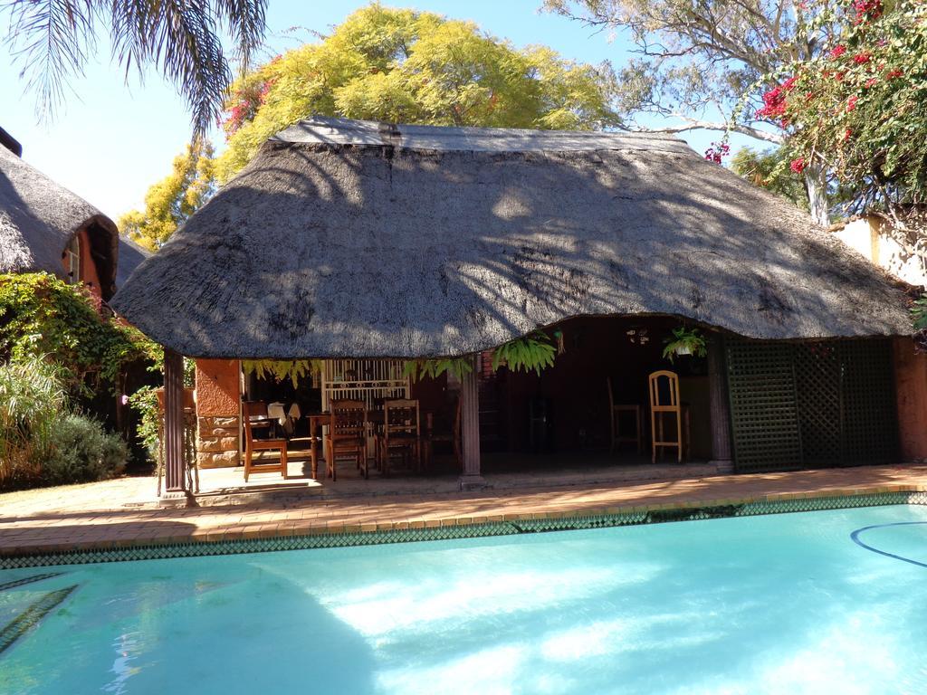 Treetops & Treats Guest House Pretoria Exterior photo