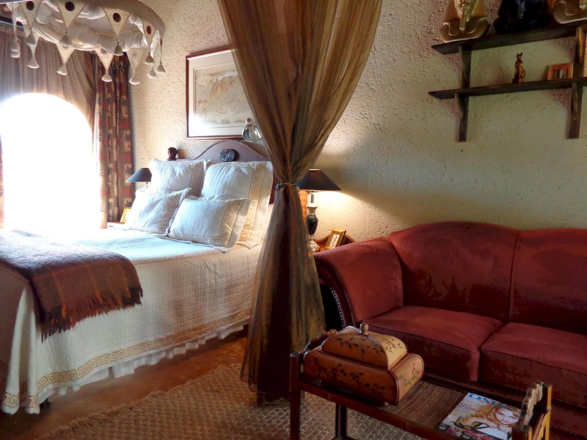 Treetops & Treats Guest House Pretoria Exterior photo